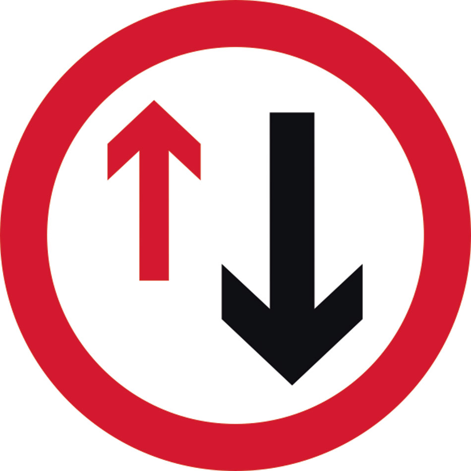 600mm dia. Dibond 'Give Way to Oncoming Traffic' Road Sign (with channel)